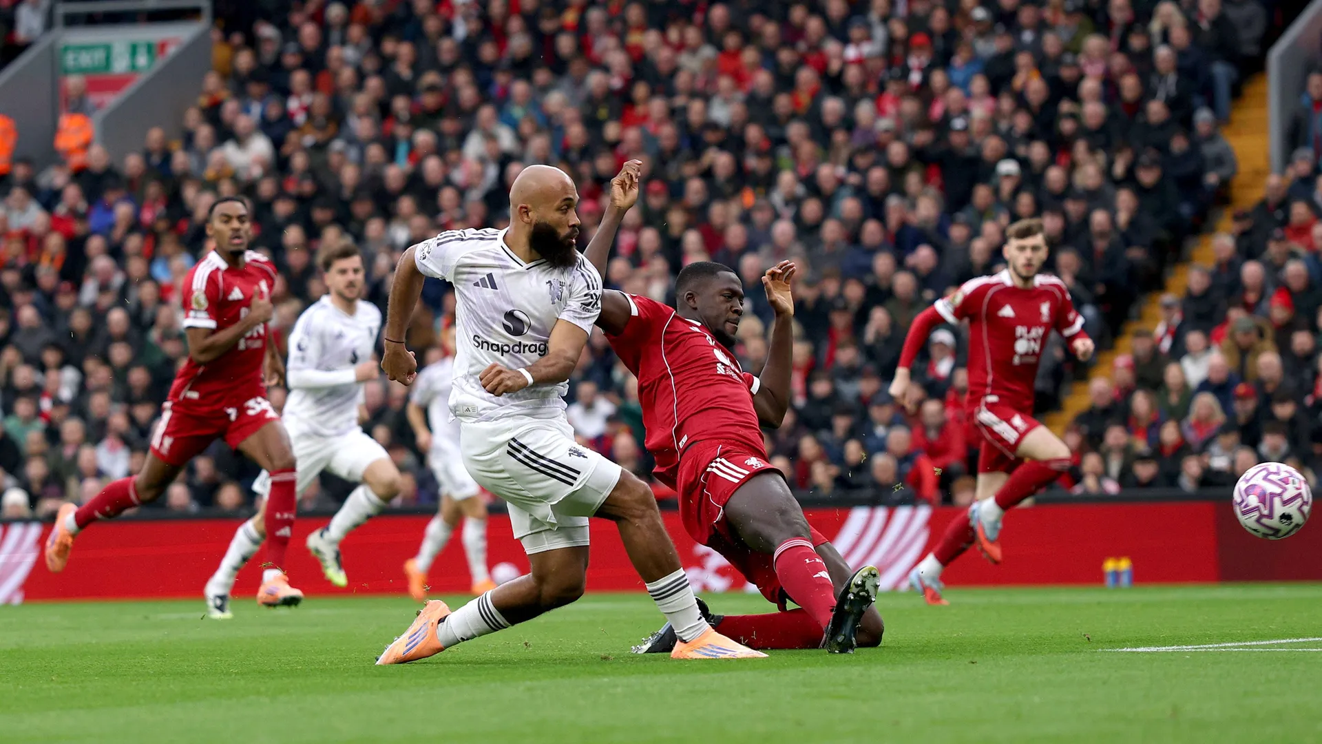 Liverpool FC vs Manchester United, Premier League 2025-26 LIVE Blog: Scores, news, updates and free commentary | Mbeumo scores early; LIV 0-1 MUN