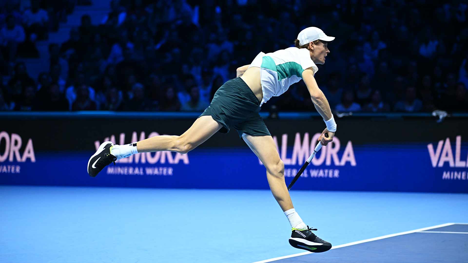 Carlos Alcaraz vs Jannik Sinner: Who has hit more aces? - sportzpoint.com