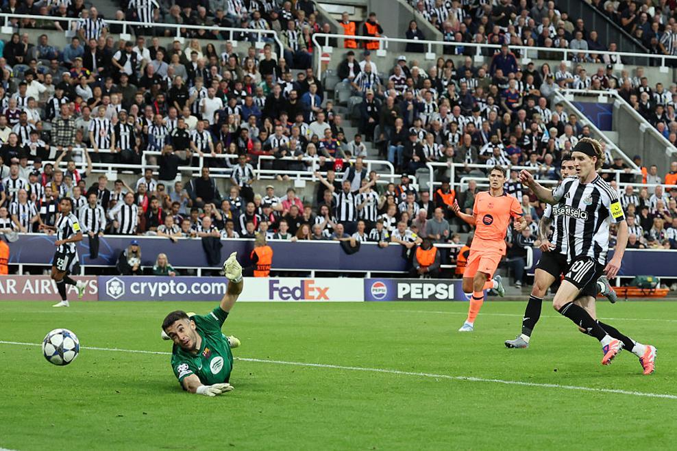 Anthony Gordon scored for Newcastle United vs FC Barcelona