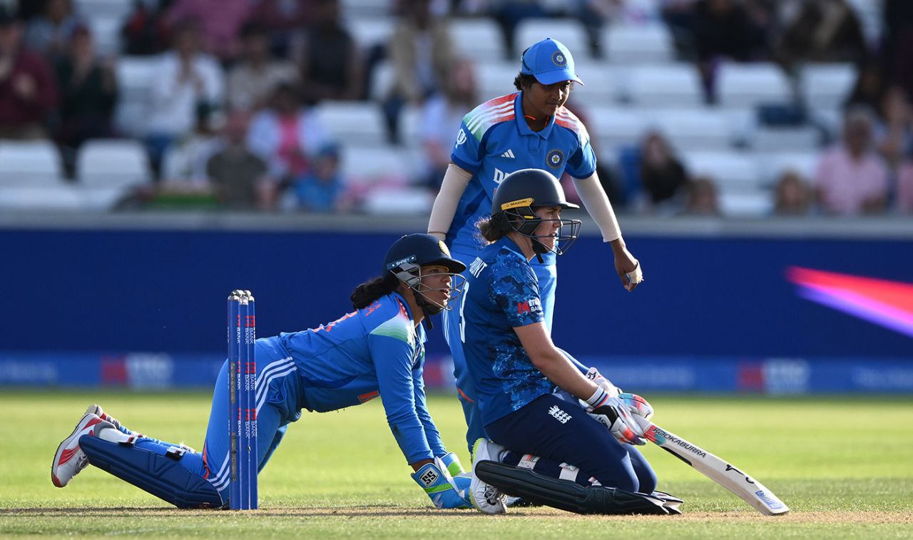 Dejected Nat Sciver-Brunt after getting out on 98 - ENGW vs INDW, 3rd ODI | sportzpoint.com