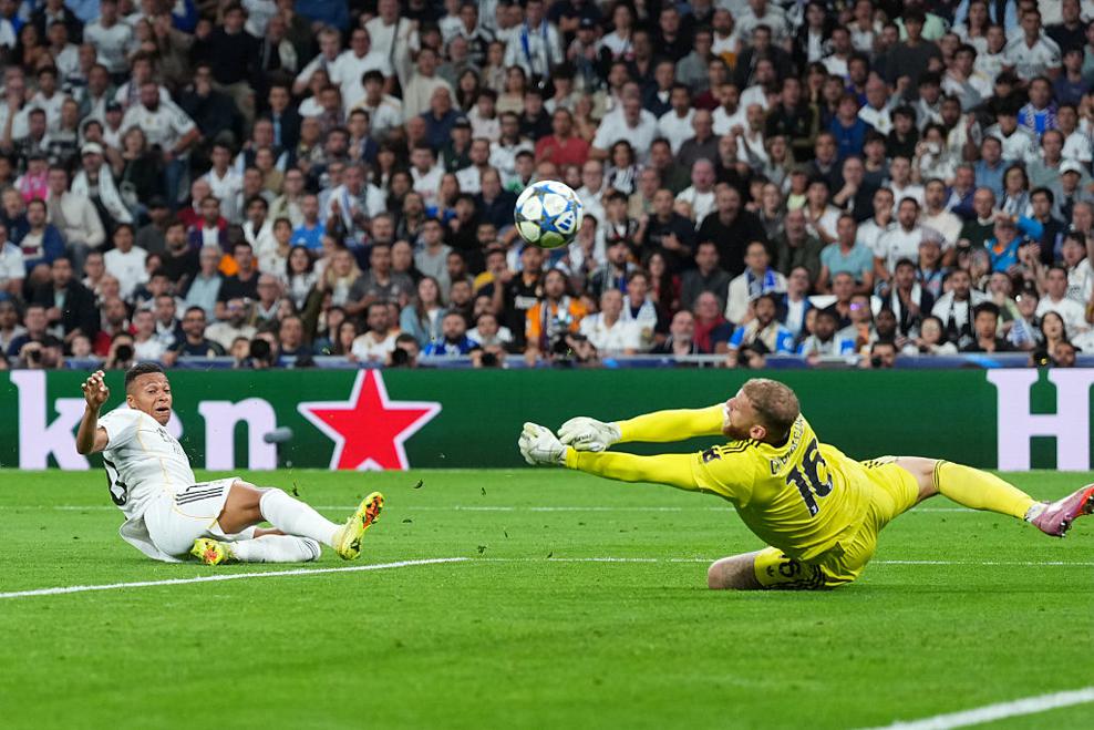 Di Gregorio denied Kylian Mbappe - Real Madrid vs Juventus LIVE | sportzpoint.com