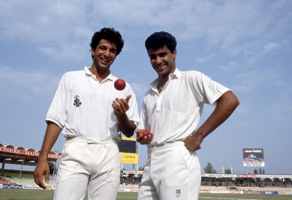Waqar Yunis and Wasim Akram - 5 best cricketing friendships in cricket history | sportzpoint.com