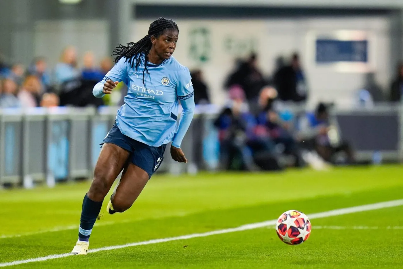 Khadija Shaw is one of the best 10 women's footballers in the world right now I sportzpoint.com